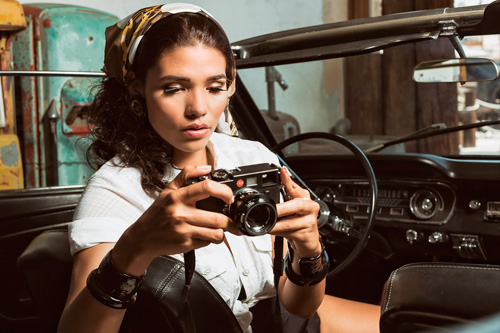 Leica Girl Leica M in Car